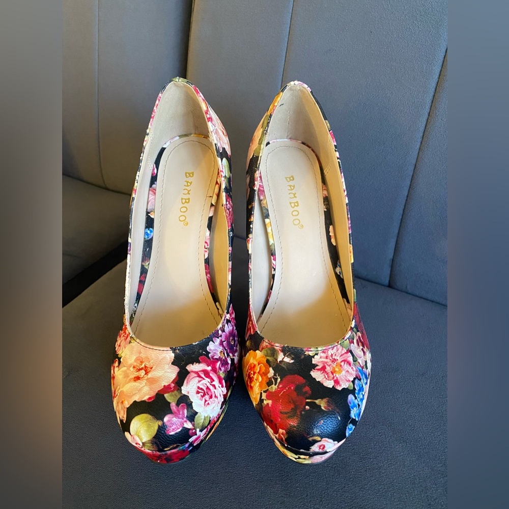 Bamboo Red Multi Stiletto Heels - Size7